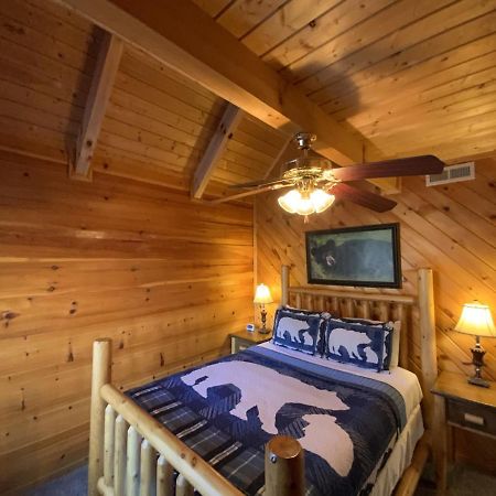 Misty Mountain Cabin Gatlinburg Exterior photo