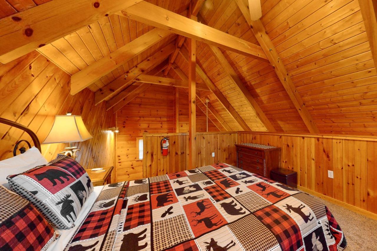 Misty Mountain Cabin Gatlinburg Exterior photo