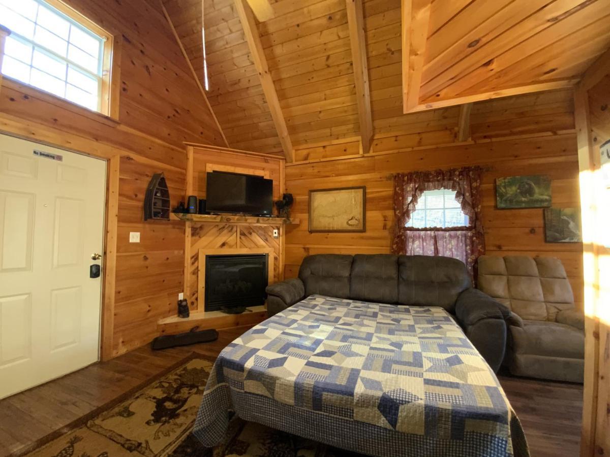 Misty Mountain Cabin Gatlinburg Exterior photo