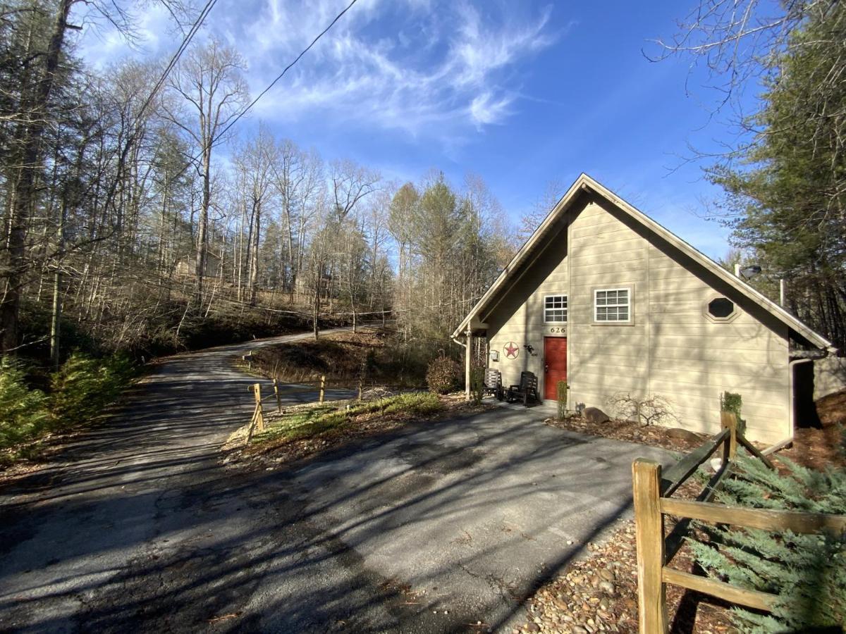 Misty Mountain Cabin Gatlinburg Exterior photo